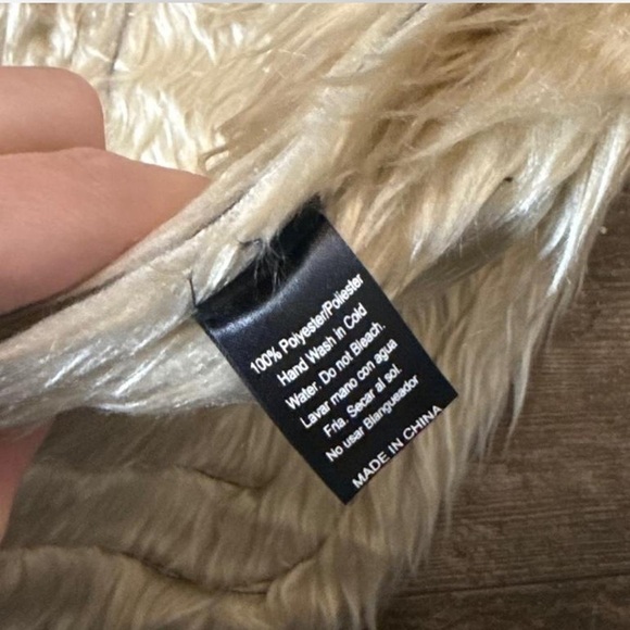 Faux Fur Y2K Retro Boho Vest Festival Ready Size M Western 2000s Hippie - Picture 6 of 6